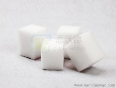 如何快速徹底清潔杯子里的茶漬？